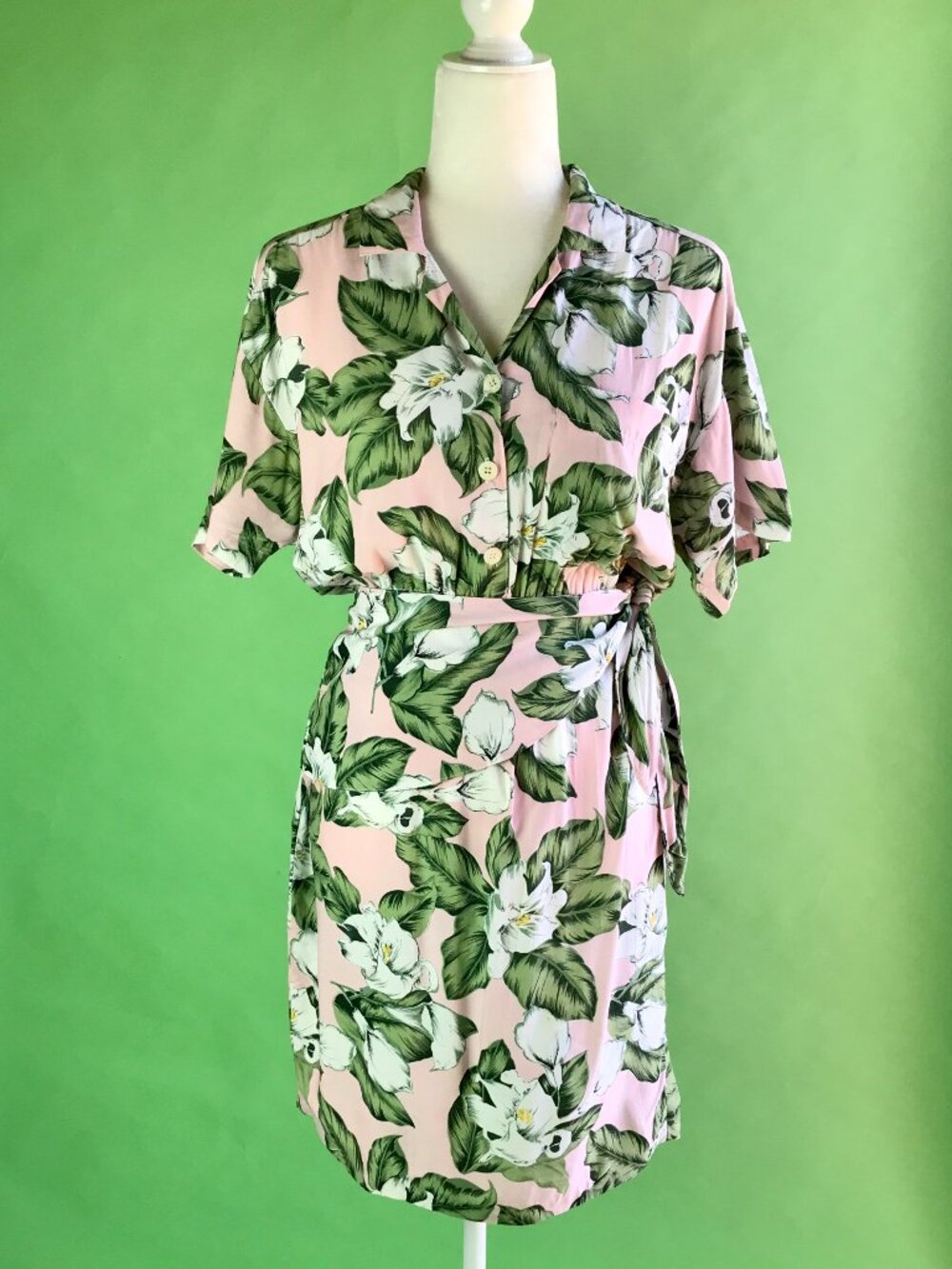 Vintage Carol Anderson Pink Hawaiian Floral Dress Sarong Waist Petites XS/S